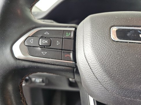 Certified 2022 Jeep Compass Limited image 16