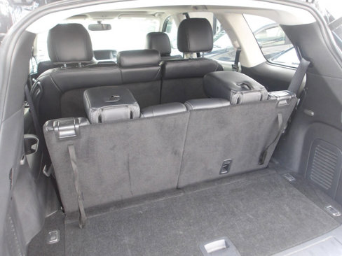 Used 2018 Nissan Pathfinder SL image 10