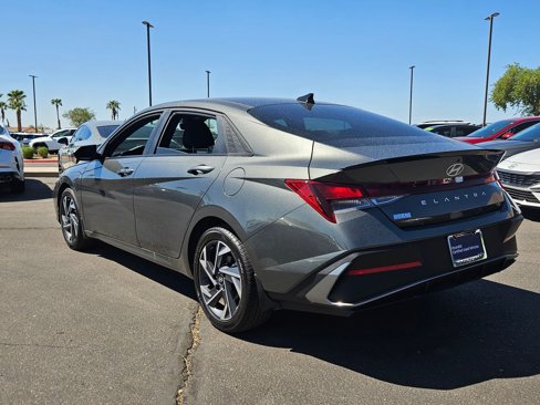 Certified 2025 Hyundai Elantra Sport image 8