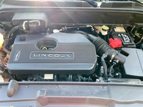 Used 2019 Lincoln Nautilus Reserve image 11