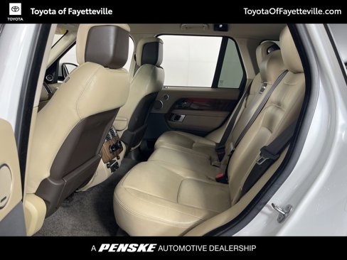 Used 2018 Land Rover Range Rover HSE image 25