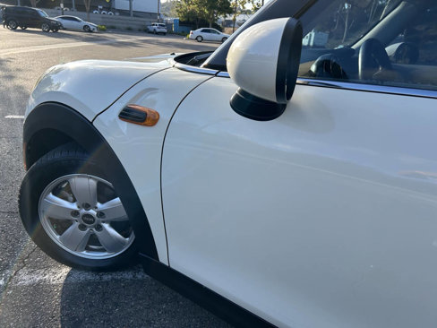 Used 2014 MINI Cooper 2-Door Hardtop image 24