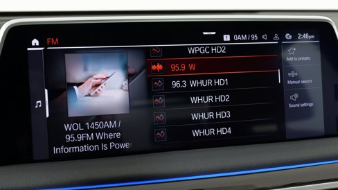 Used 2020 BMW 740i xDrive w/ Interior Design Package image 52