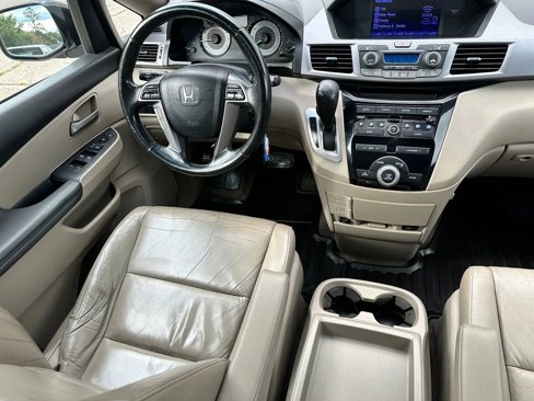 Used 2011 Honda Odyssey EX-L image 12