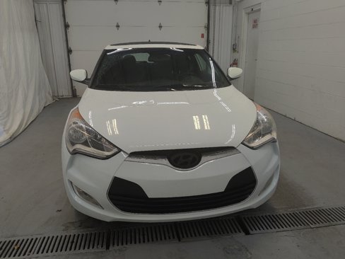 Used 2016 Hyundai Veloster w/ Option Group 03 image 14