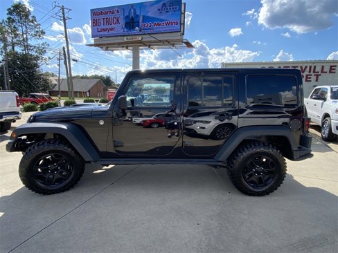Used 2013 Jeep Wrangler Unlimited Sahara image 5