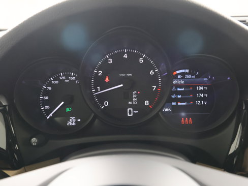 New 2025 Porsche Macan image 18