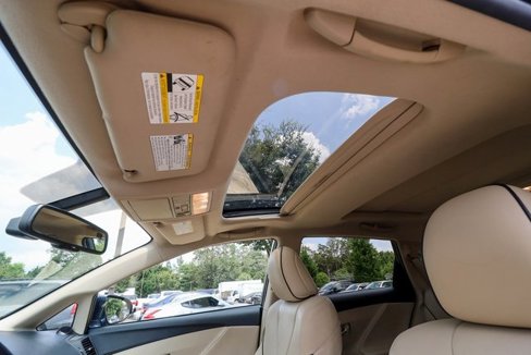 Used 2015 Toyota Venza Limited image 30