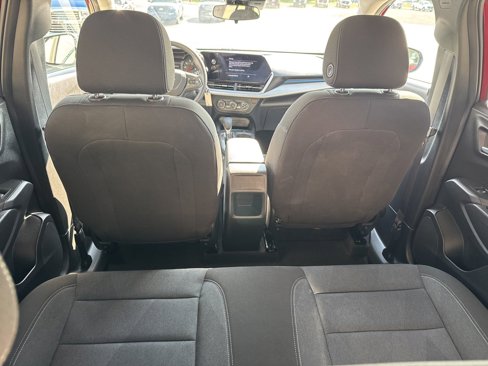 Used 2025 Chevrolet Trax LS image 8