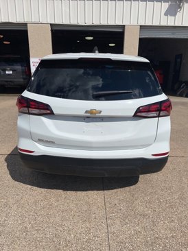 Used 2024 Chevrolet Equinox LS w/ LS Convenience Package image 4