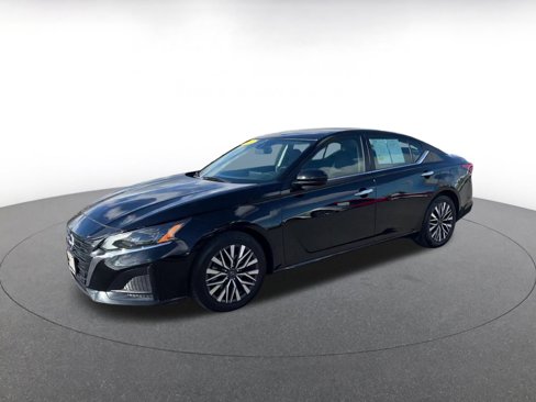 Used 2023 Nissan Altima 2.5 SV image 7