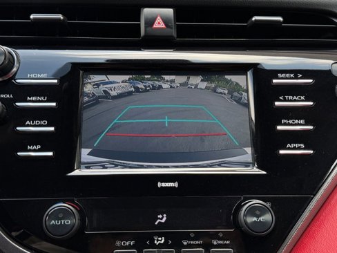 Certified 2020 Toyota Camry SE image 14