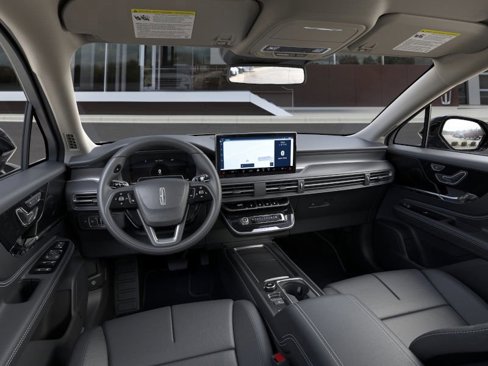 New 2025 Lincoln Corsair FWD image 9
