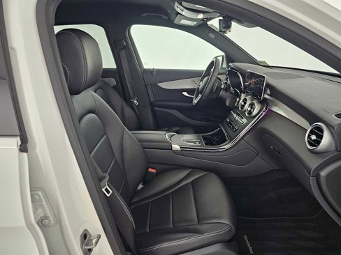 Used 2022 Mercedes-Benz GLC 300 image 11