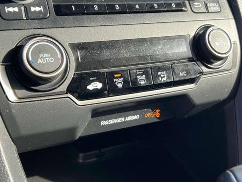 Used 2017 Honda Civic Sport image 31