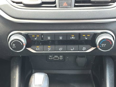 Used 2022 Nissan Altima 2.5 SV w/ SV Premium Package image 31