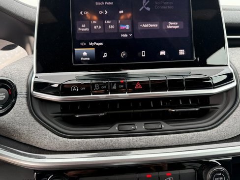 New 2025 Jeep Compass Sport image 28