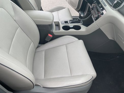 Used 2019 Kia Sportage SX image 18