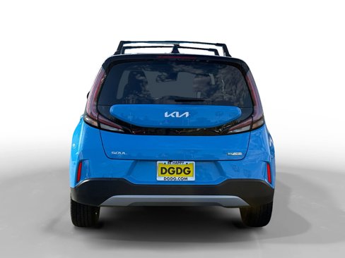Used 2023 Kia Soul EX image 4