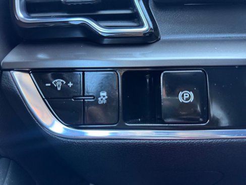Used 2023 Kia Sportage EX image 20