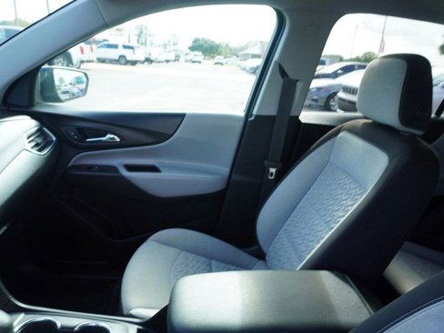 Used 2022 Chevrolet Equinox LT image 17