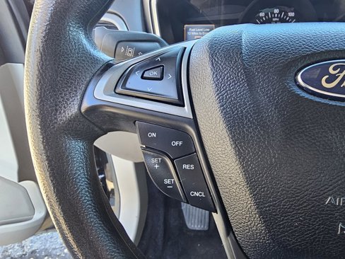 Used 2017 Ford Fusion SE image 17