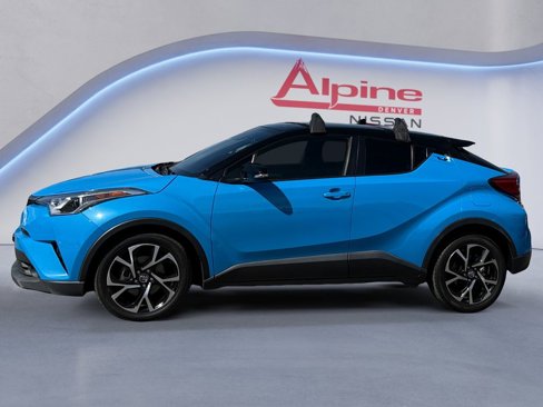 Used 2019 Toyota C-HR XLE image 2
