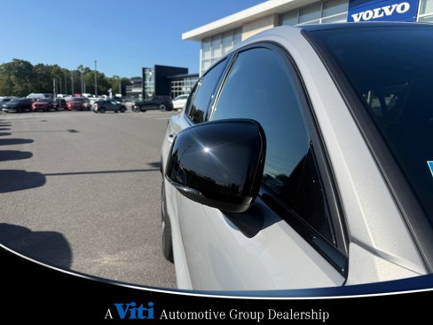 Certified 2023 Volvo C40 P8 Recharge Ultimate image 10