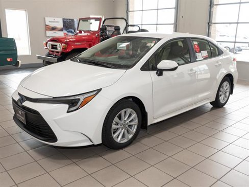 New 2025 Toyota Corolla LE image 4