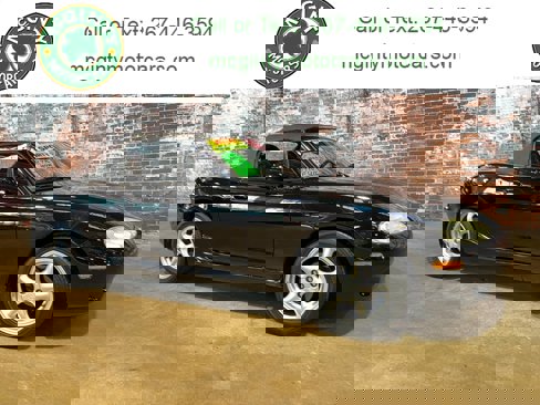 Used 2002 MAZDA MX-5 Miata image 1