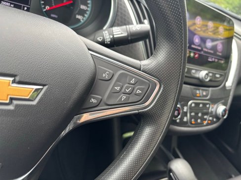 Used 2021 Chevrolet Malibu LT image 26
