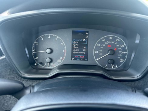Used 2023 Toyota Corolla LE image 23