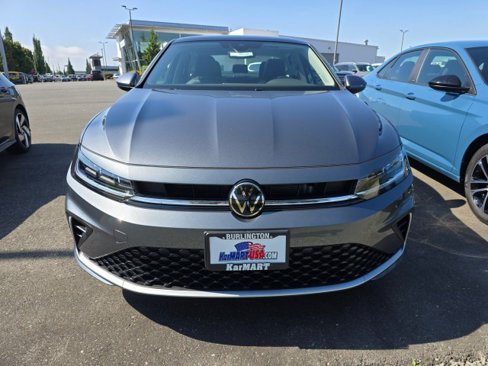 New 2025 Volkswagen Jetta SE image 9