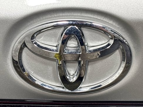 Used 2020 Toyota Corolla LE image 23