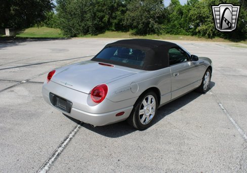 Used 2004 Ford Thunderbird image 6