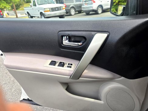 Used 2010 Nissan Rogue S w/ 360 Degree Value Pkg image 23