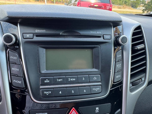 Used 2014 Hyundai Elantra GT w/ Option Group 02 image 18