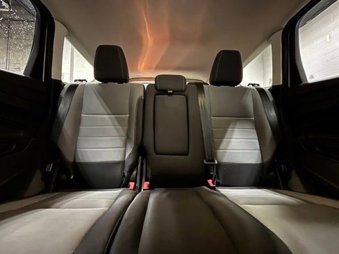 Used 2015 Ford Escape SE w/ Equipment Group 201A image 17