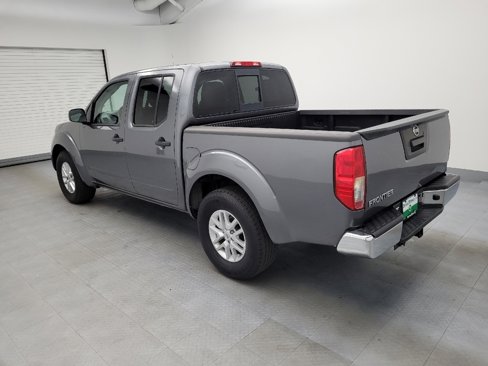 Used 2018 Nissan Frontier SV image 3