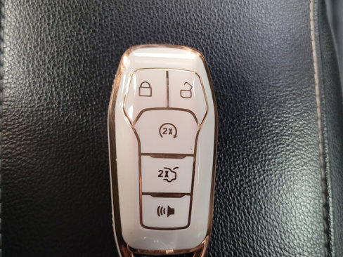 Used 2015 Ford Fusion Titanium image 32
