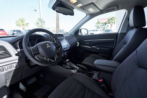 New 2025 Mitsubishi Outlander Sport SE image 2
