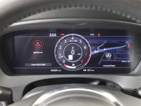 Used 2019 Jaguar F-PACE R-Sport image 16