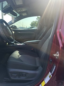 Used 2020 Toyota Camry LE image 2