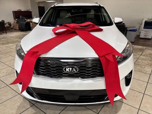 Used 2019 Kia Sorento EX image 2