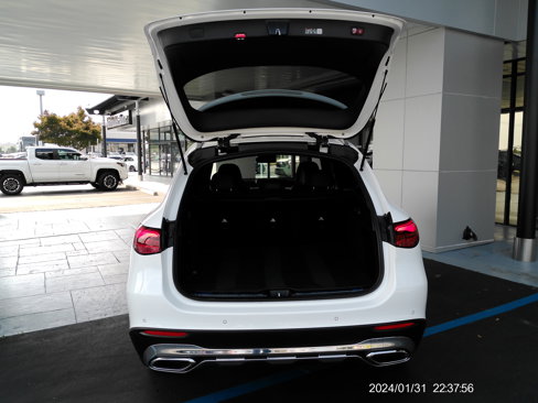 Certified 2025 Mercedes-Benz GLC 300 image 18