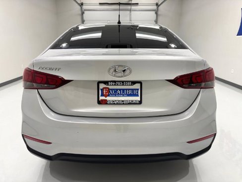 Used 2019 Hyundai Accent SE image 5