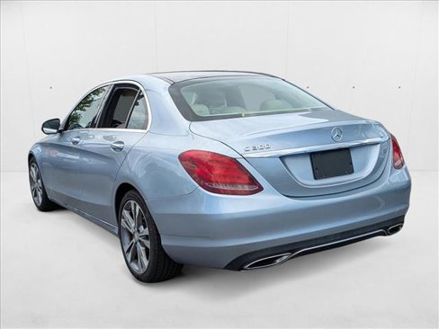 Used 2015 Mercedes-Benz C 300 Sedan image 5