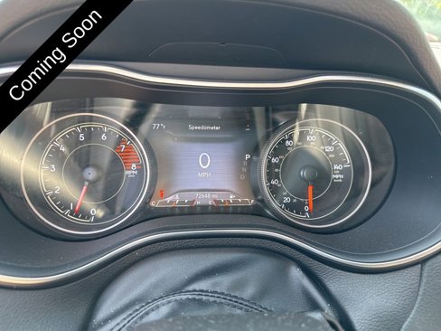 Used 2019 Jeep Cherokee Limited image 12