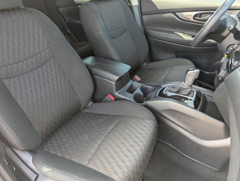 Used 2020 Nissan Rogue S image 8