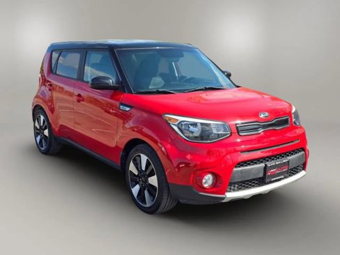 Used 2018 Kia Soul + image 3